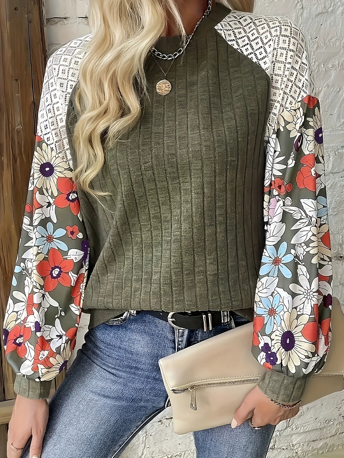 RUBY | Women's swetshirt with floran print